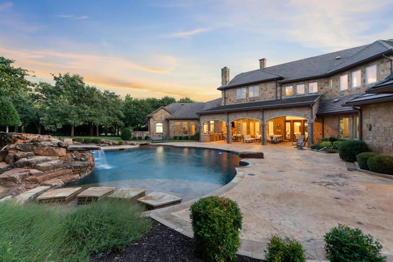 1908 Point De Vue Drive, Flower Mound TX 75022 - Photo 38