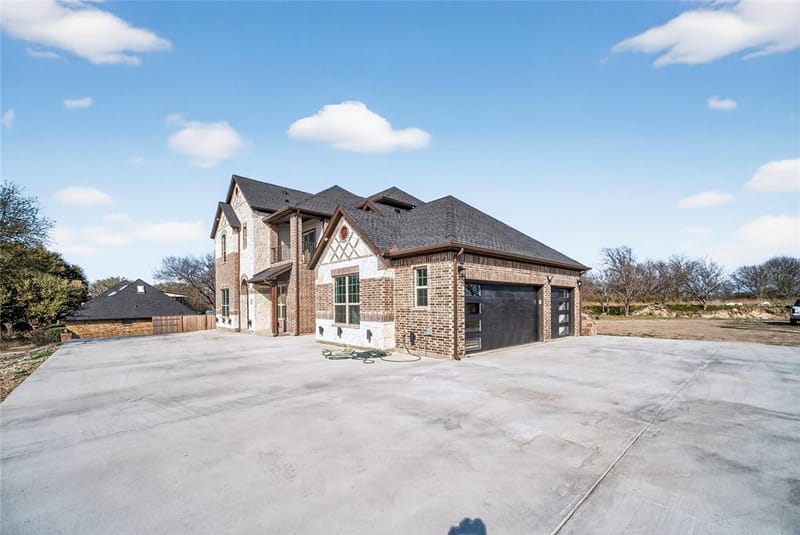 1530 S Houston School Road, Lancaster TX 75146 - Photo 3