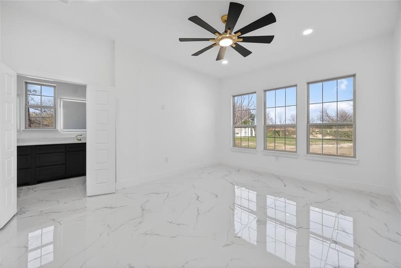 1530 S Houston School Road, Lancaster TX 75146 - Photo 19