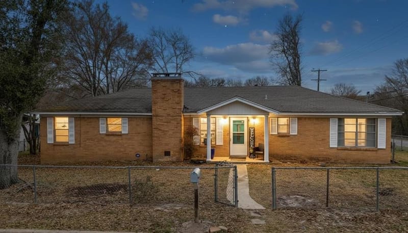 700 Powderhorn Drive, Athens TX 75751