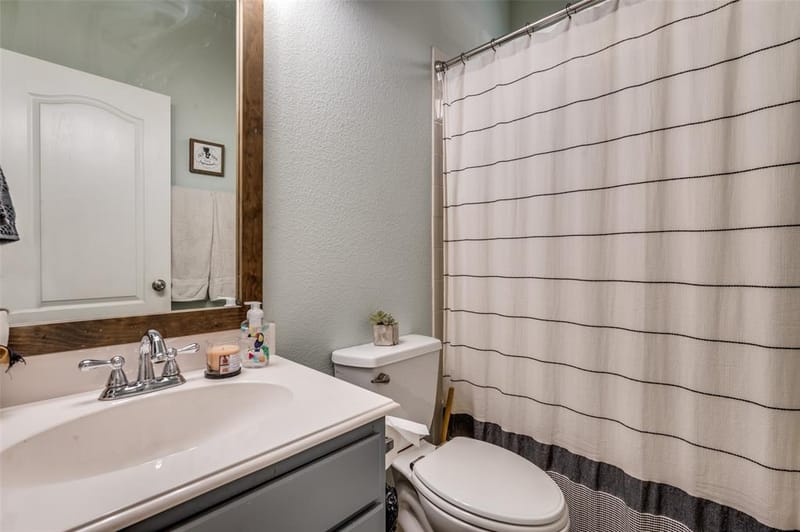 9812 Marthas Vineyard Circle, Providence Village TX 76227 - Photo 14