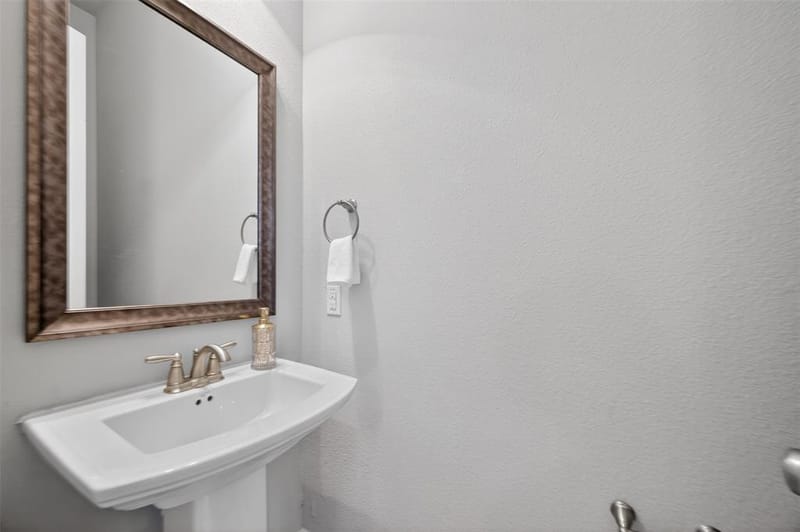 3620 Walden Drive, McKinney TX 75071 - Photo 8