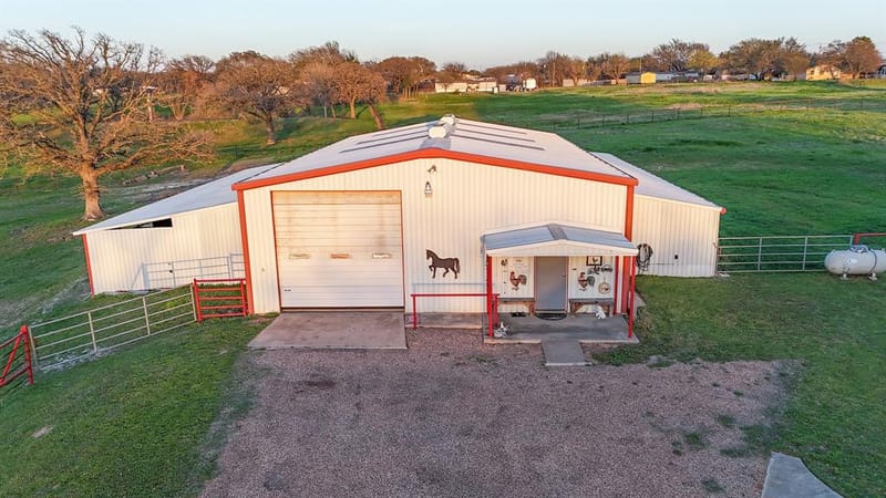304 Scarlett Road, Weatherford TX 76087 - Photo 6