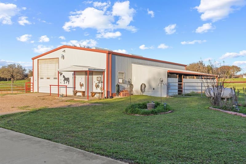 304 Scarlett Road, Weatherford TX 76087 - Photo 13
