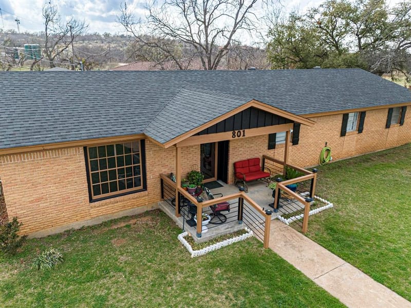 801 Westridge Circle, Breckenridge TX 76424 - Photo 2