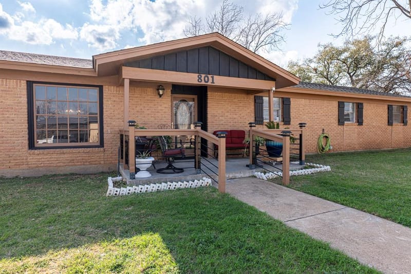 801 Westridge Circle, Breckenridge TX 76424 - Photo 3