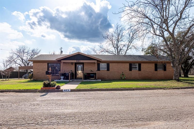 801 Westridge Circle, Breckenridge TX 76424 - Photo 8