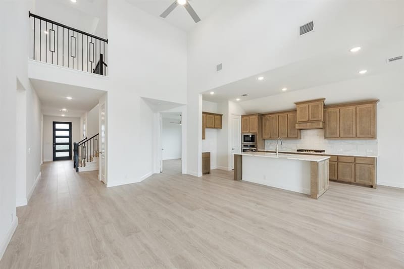 249 Fireberry Drive, Glenn Heights TX 75154 - Photo 8