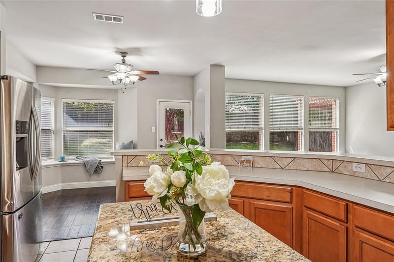 6510 Daisy Drive, Arlington TX 76017 - Photo 9