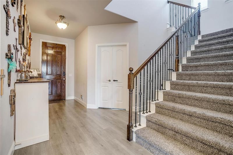 433 Joseph Lane, Crowley TX 76036 - Photo 6