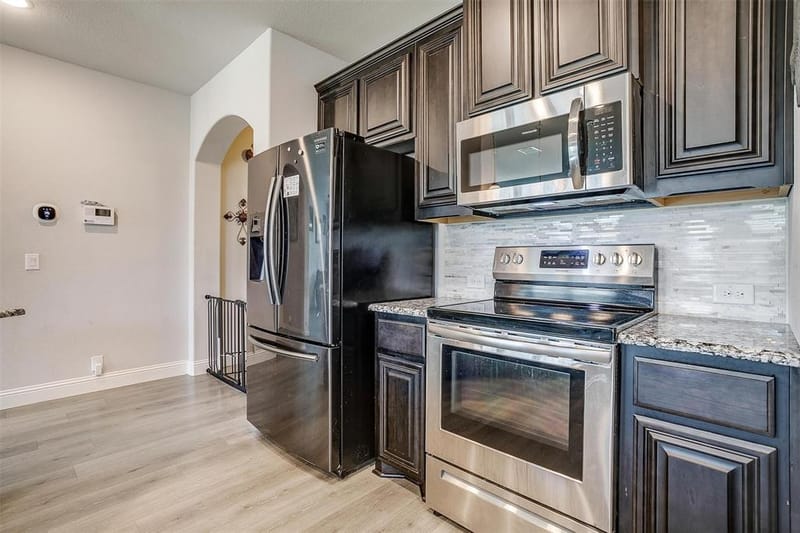 433 Joseph Lane, Crowley TX 76036 - Photo 13
