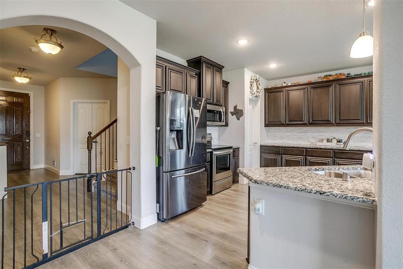 433 Joseph Lane, Crowley TX 76036 - Photo 7