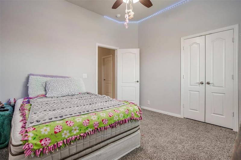 433 Joseph Lane, Crowley TX 76036 - Photo 36