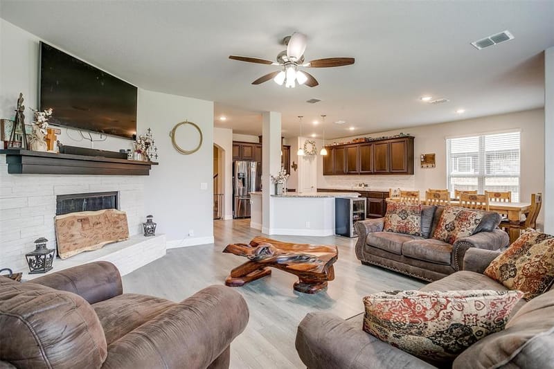 433 Joseph Lane, Crowley TX 76036 - Photo 20