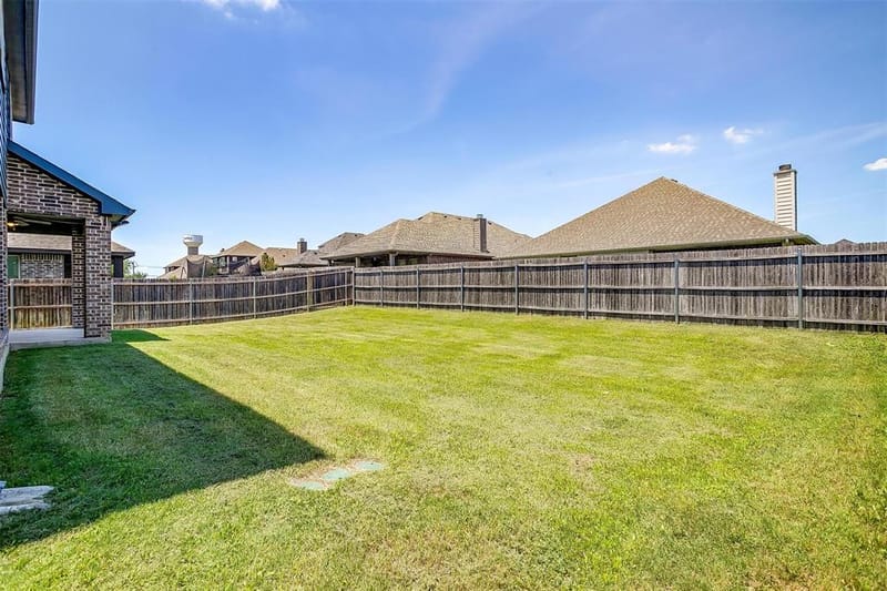 433 Joseph Lane, Crowley TX 76036 - Photo 40