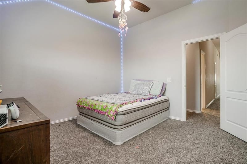 433 Joseph Lane, Crowley TX 76036 - Photo 35