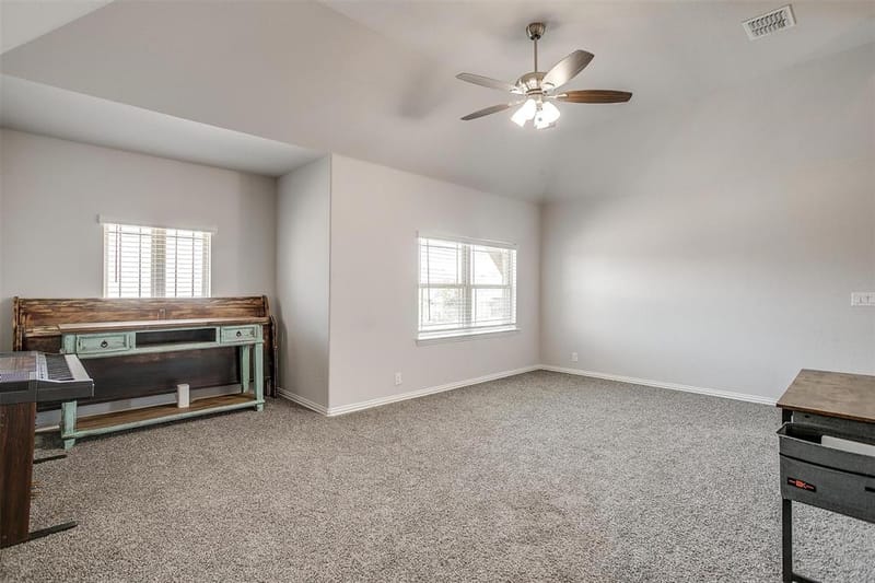 433 Joseph Lane, Crowley TX 76036 - Photo 31