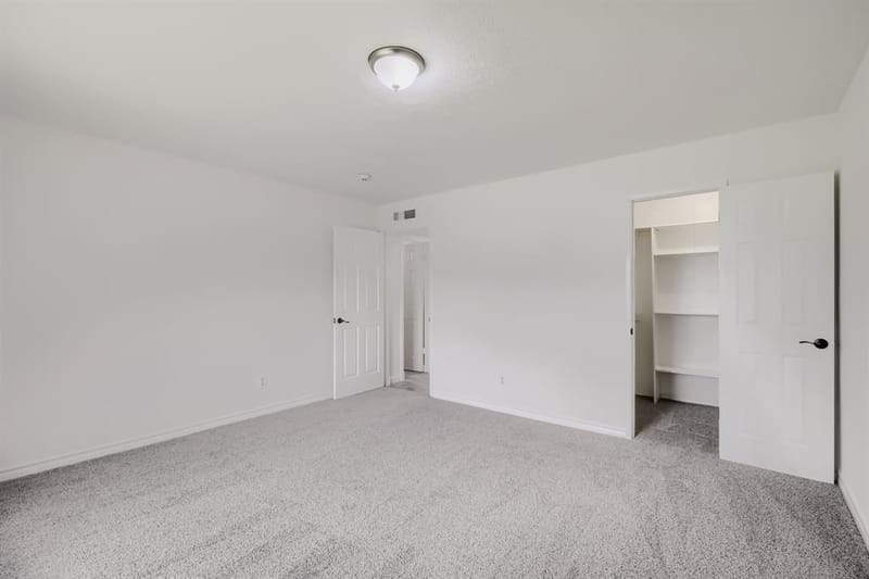804 Netherland Drive, Arlington TX 76017 - Photo 14