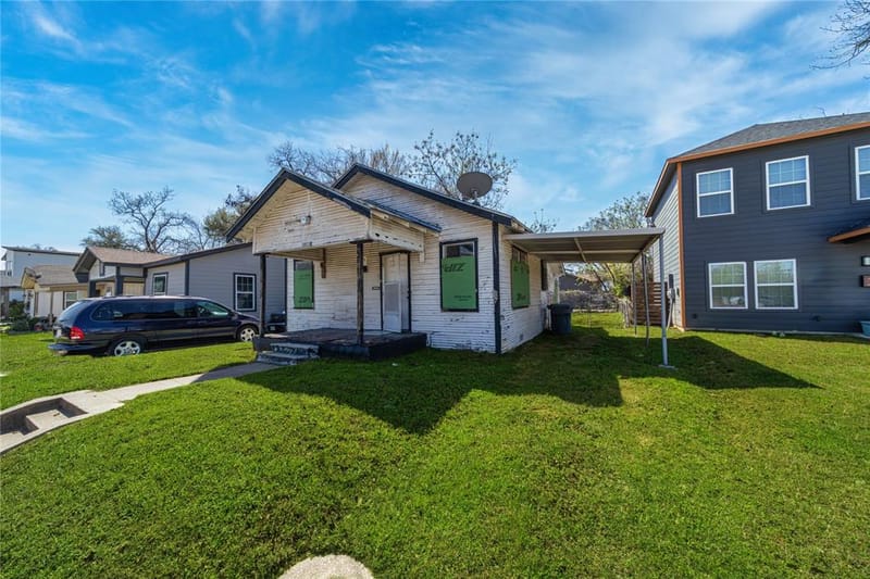 3817 Latimer Street, Dallas TX 75215 - Photo 3