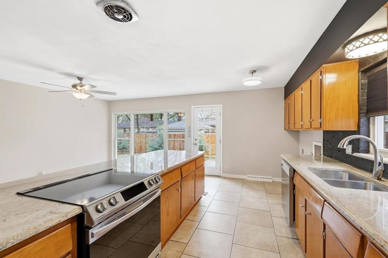 7329 Edgerton Drive, Dallas TX 75231 - Photo 13
