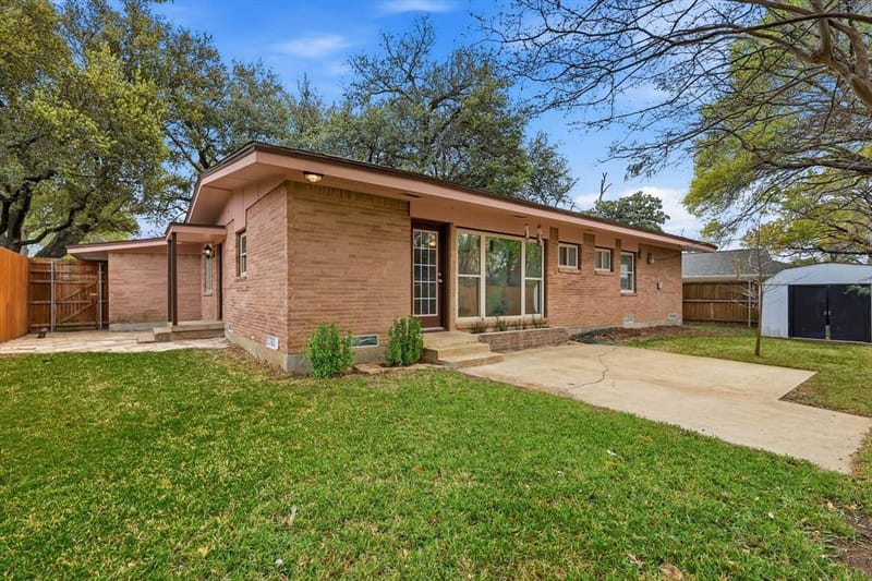 7329 Edgerton Drive, Dallas TX 75231 - Photo 28