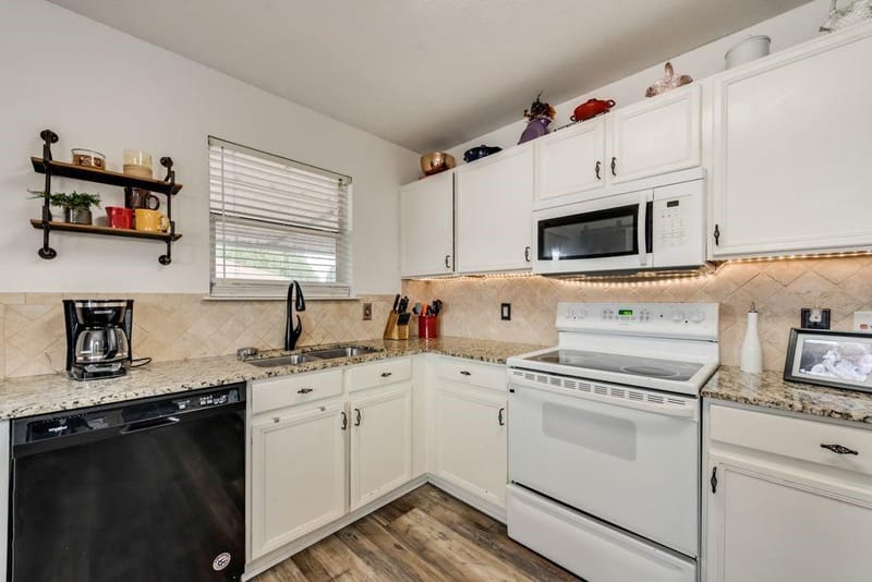 205 Dartmouth Drive, Forney TX 75126 - Photo 8