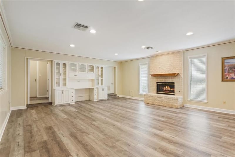 120 Wooded Crest Drive, Woodway TX 76712 - Photo 12