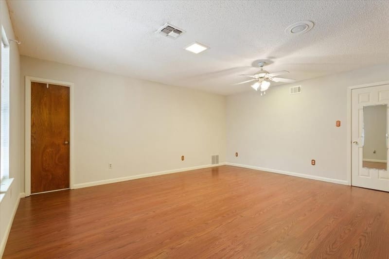 120 Wooded Crest Drive, Woodway TX 76712 - Photo 22