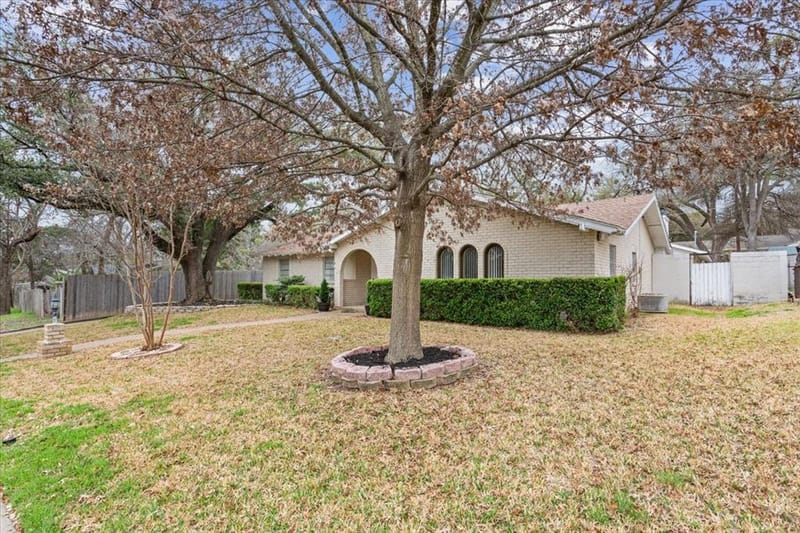 120 Wooded Crest Drive, Woodway TX 76712 - Photo 3