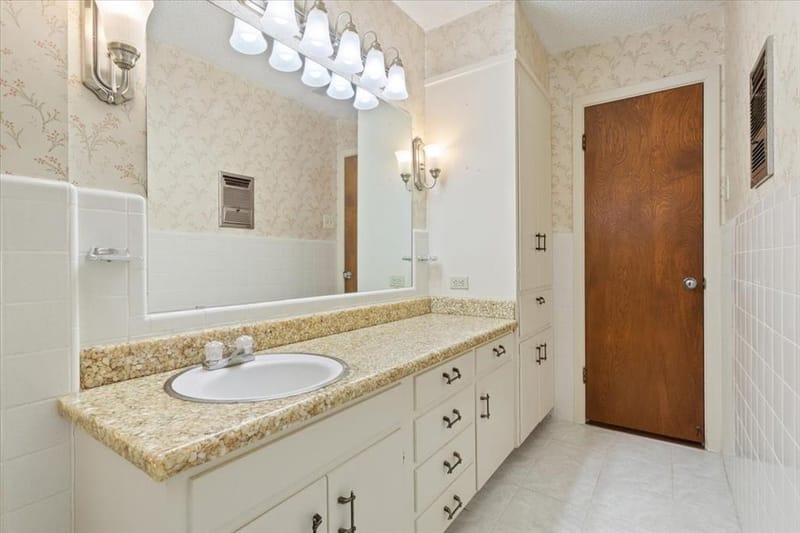 120 Wooded Crest Drive, Woodway TX 76712 - Photo 30