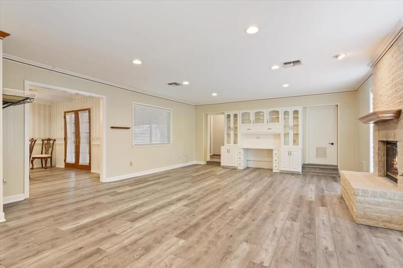 120 Wooded Crest Drive, Woodway TX 76712 - Photo 11