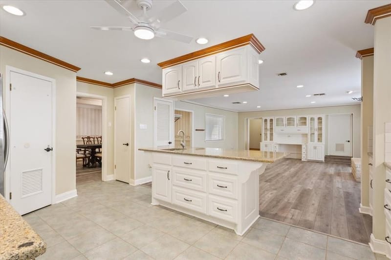 120 Wooded Crest Drive, Woodway TX 76712 - Photo 19