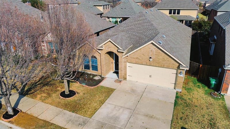 3321 Capetown Drive, Denton TX 76208 - Photo 3