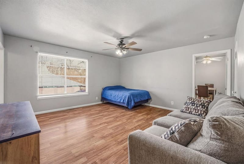 582 W College Street, Stephenville TX 76401 - Photo 6