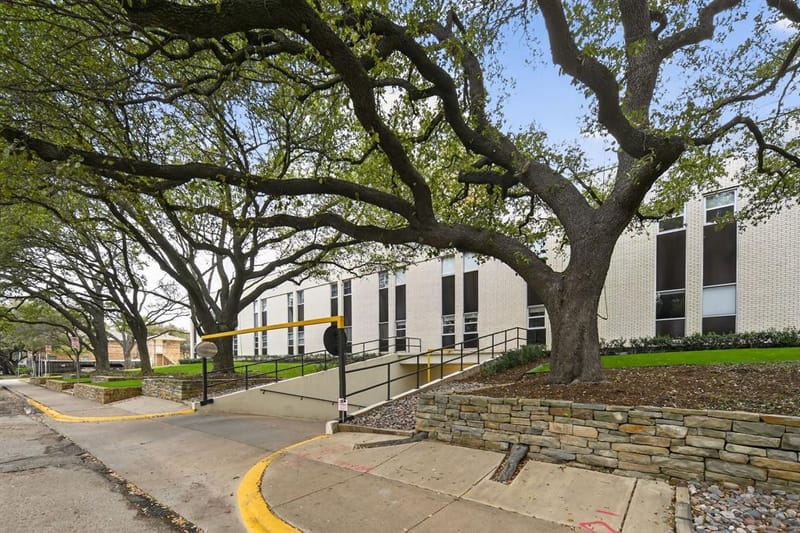 6211 W Northwest Highway # G811, Dallas TX 75225 - Photo 15
