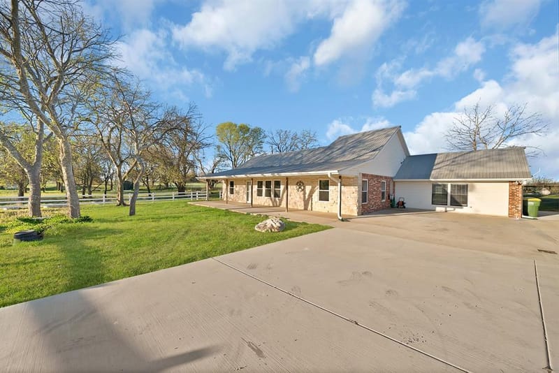 109 Pioneer Court, Waxahachie TX 75167 - Photo 4