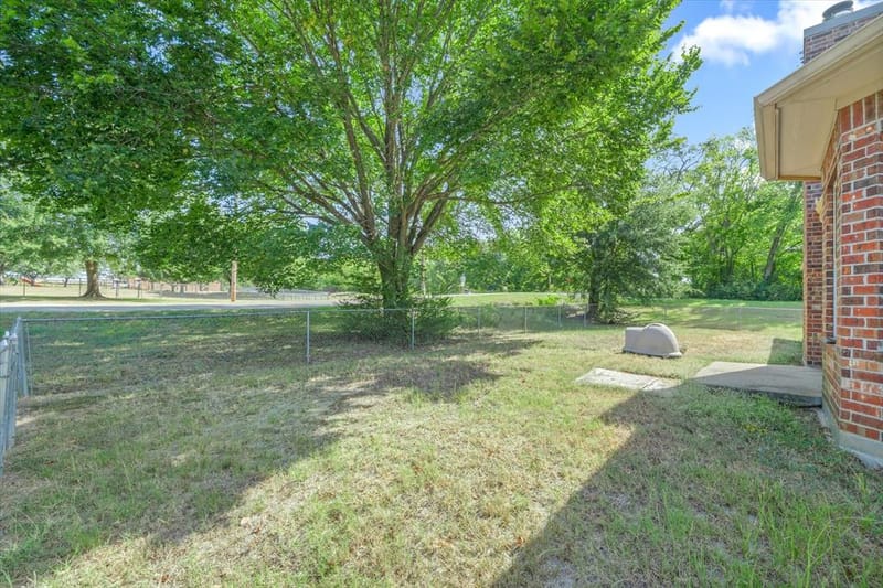 400 Bent Creek Dr, Grand Saline TX 75140 - Photo 28