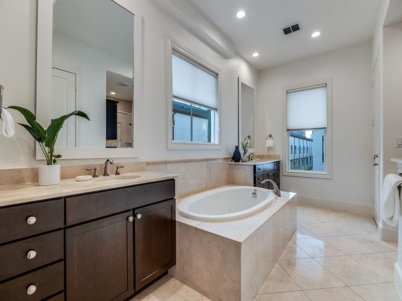 2114 Aylesport Drive, Dallas TX 75201 - Photo 27