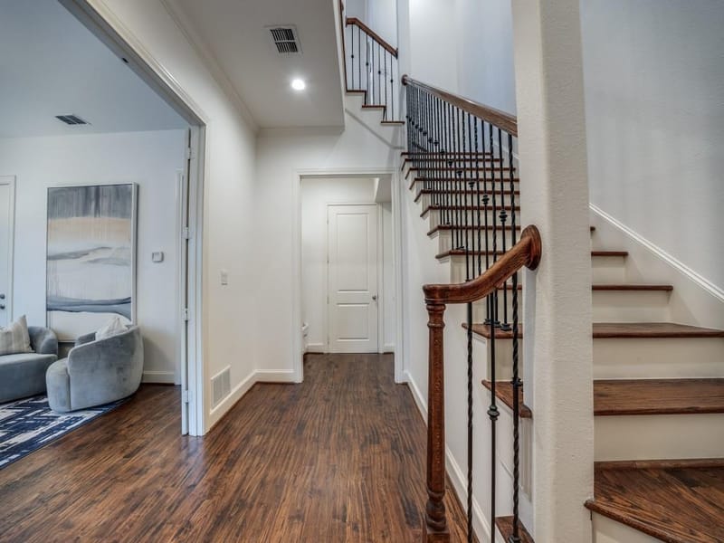 2114 Aylesport Drive, Dallas TX 75201 - Photo 14
