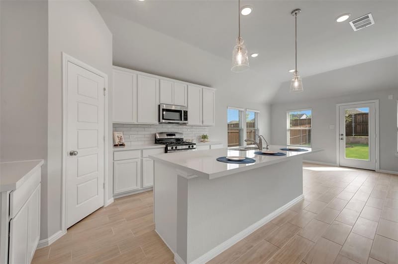 725 Grand Dale Drive, Lavon TX 75166 - Photo 3
