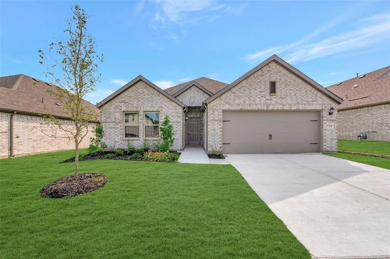 725 Grand Dale Drive, Lavon TX 75166