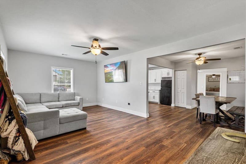 25 W Parnell Street, Denison TX 75020 - Photo 4