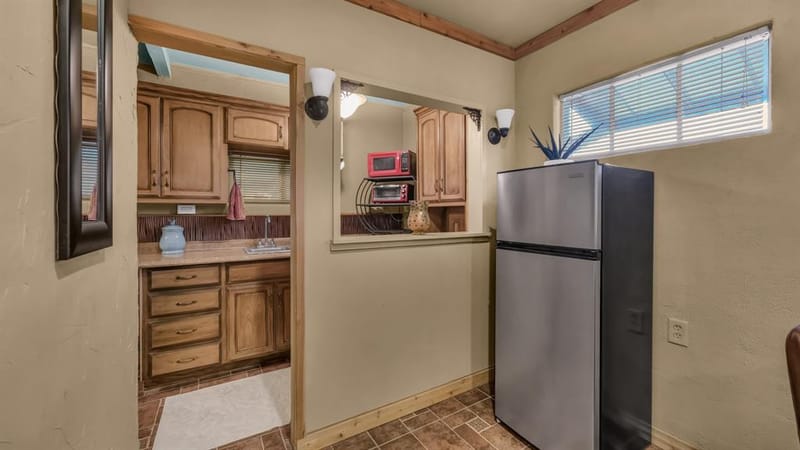 321 W Rentz Street, Weatherford TX 76086 - Photo 10