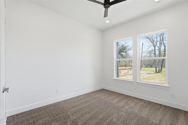1110 Norris Street, Commerce TX 75428 - Photo 7