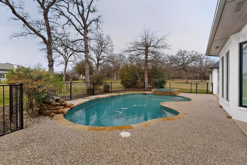 531 E Hickory Ridge Circle, Argyle TX 76226 - Photo 33