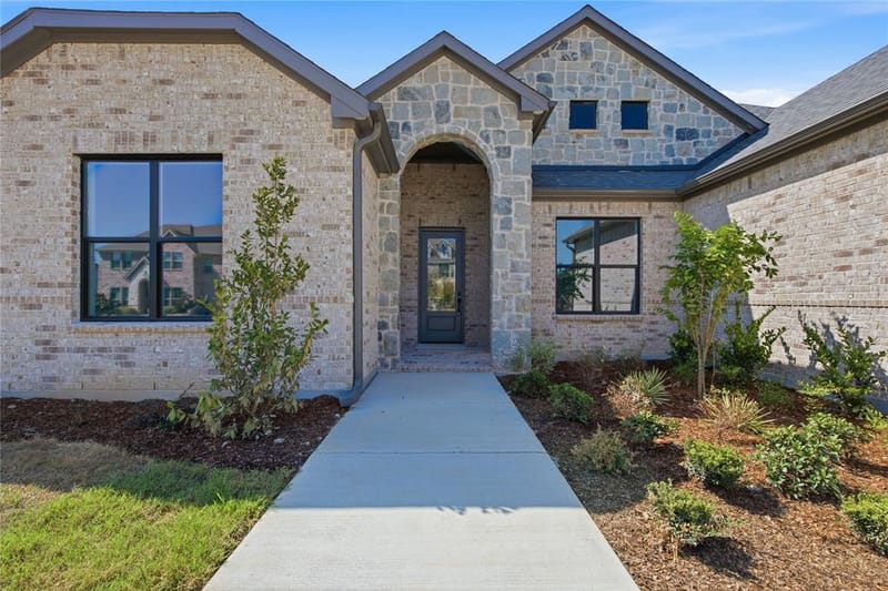 1329 Benjamin Trail, Van Alstyne TX 75495 - Photo 3