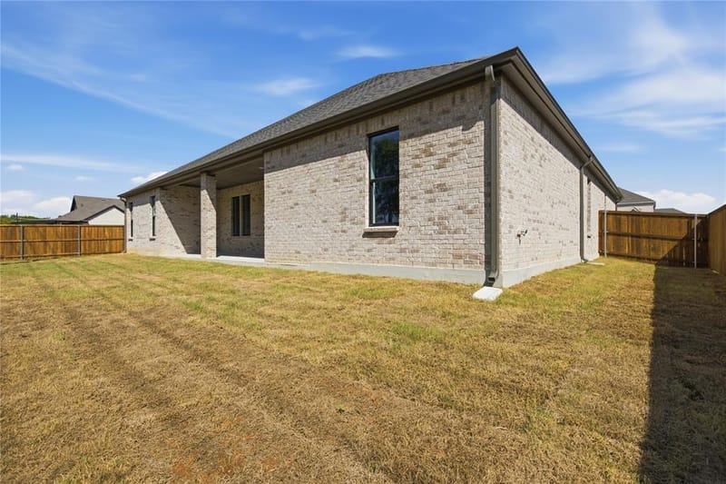 1329 Benjamin Trail, Van Alstyne TX 75495 - Photo 32