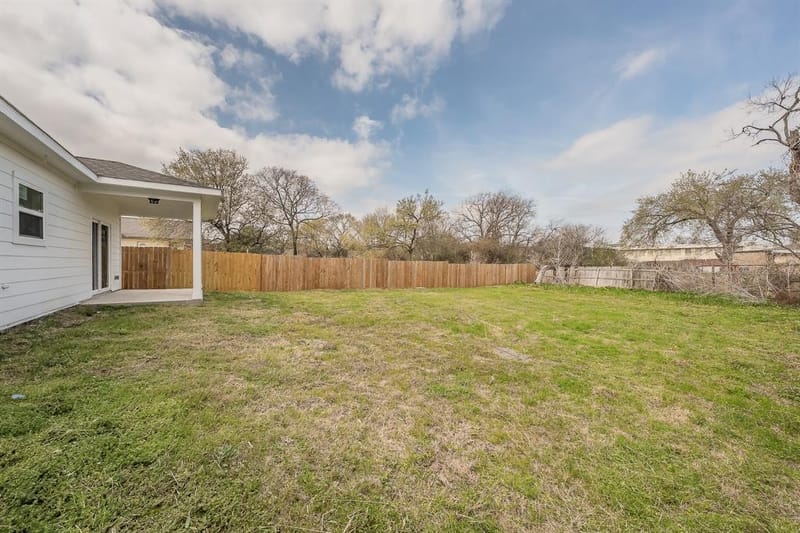 3934 Lee Street, Greenville TX 75401 - Photo 36