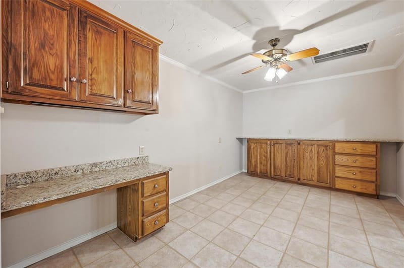 6208 Windsong Drive, Arlington TX 76001 - Photo 10