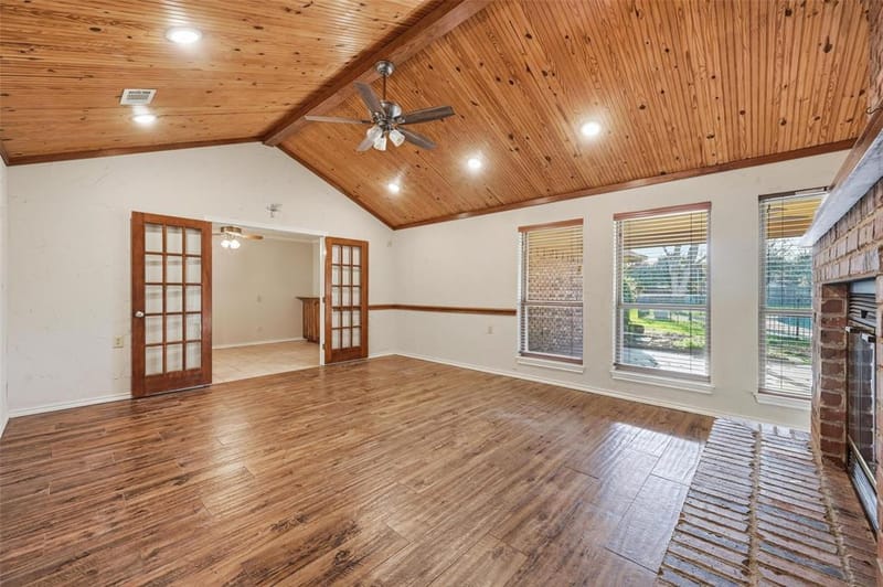 6208 Windsong Drive, Arlington TX 76001 - Photo 8